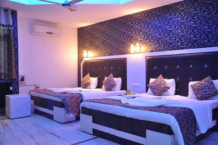 Akash Continental Hotel ริชิเคช ภายนอก รูปภาพ