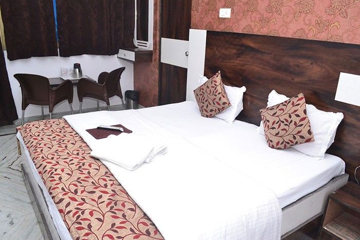 Akash Continental Hotel ริชิเคช ภายนอก รูปภาพ
