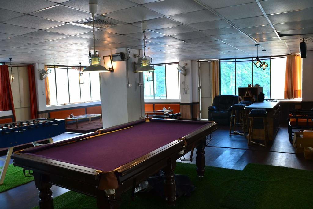 Akash Continental Hotel ริชิเคช ภายนอก รูปภาพ